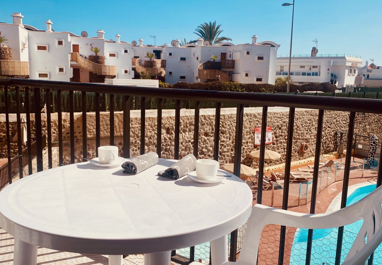 Apartamento en San Bartolomé de Tirajana - Click&Guest · Sunny apartment near the beach