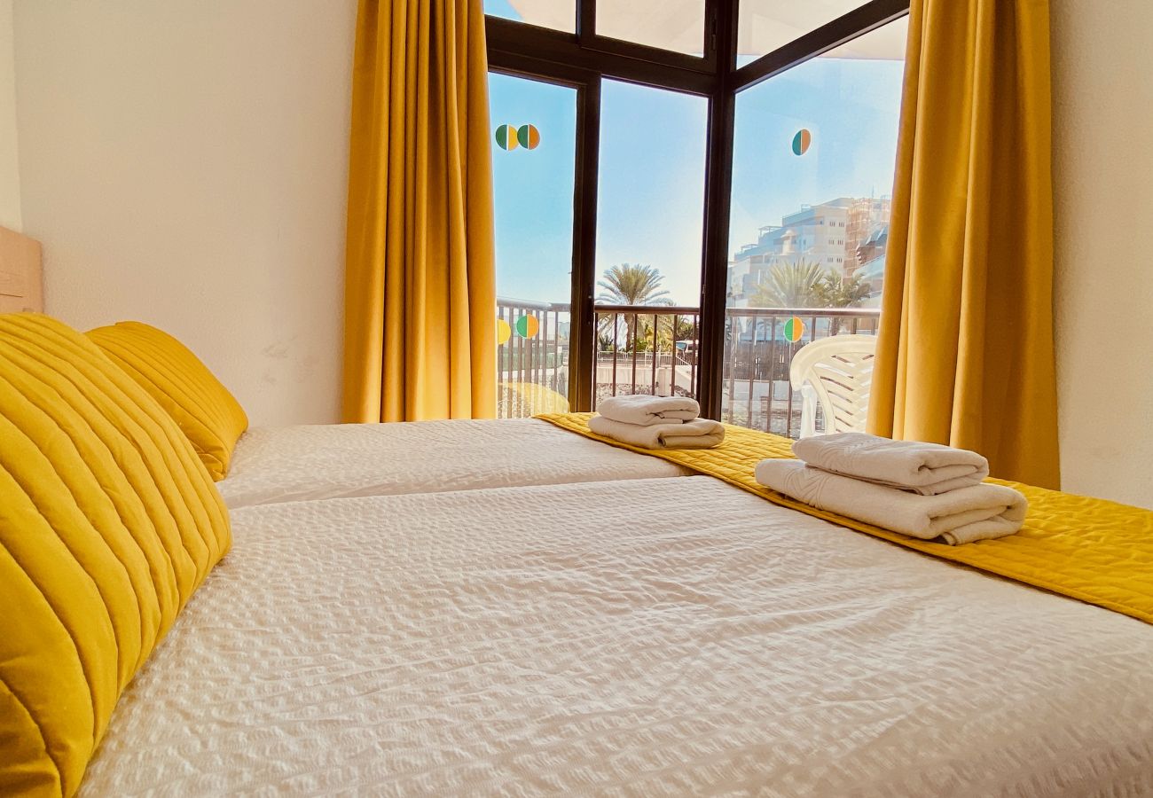 Apartamento en San Bartolomé de Tirajana - Click&Guest · Sunny apartment near the beach