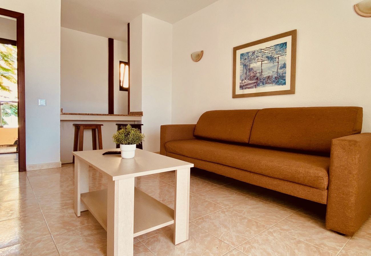 Apartamento en San Bartolomé de Tirajana - Click&Guest · Sunny apartment near the beach