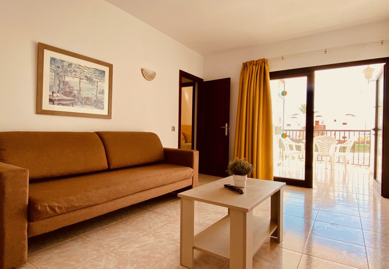 Apartamento en San Bartolomé de Tirajana - Click&Guest · Sunny apartment near the beach