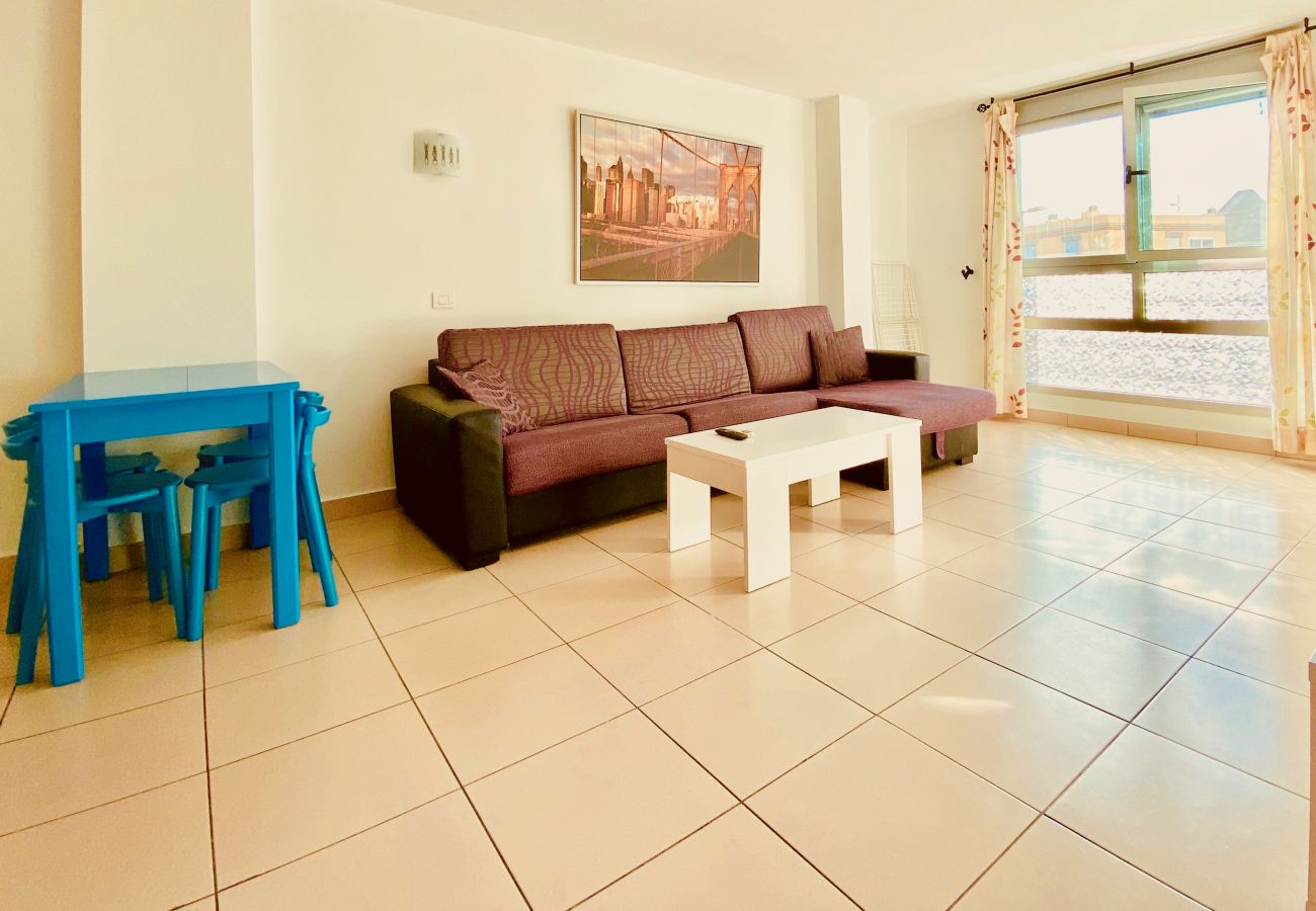 Apartamento en San Bartolomé de Tirajana - Click&Guest · Crisp Modern House in Maspalo