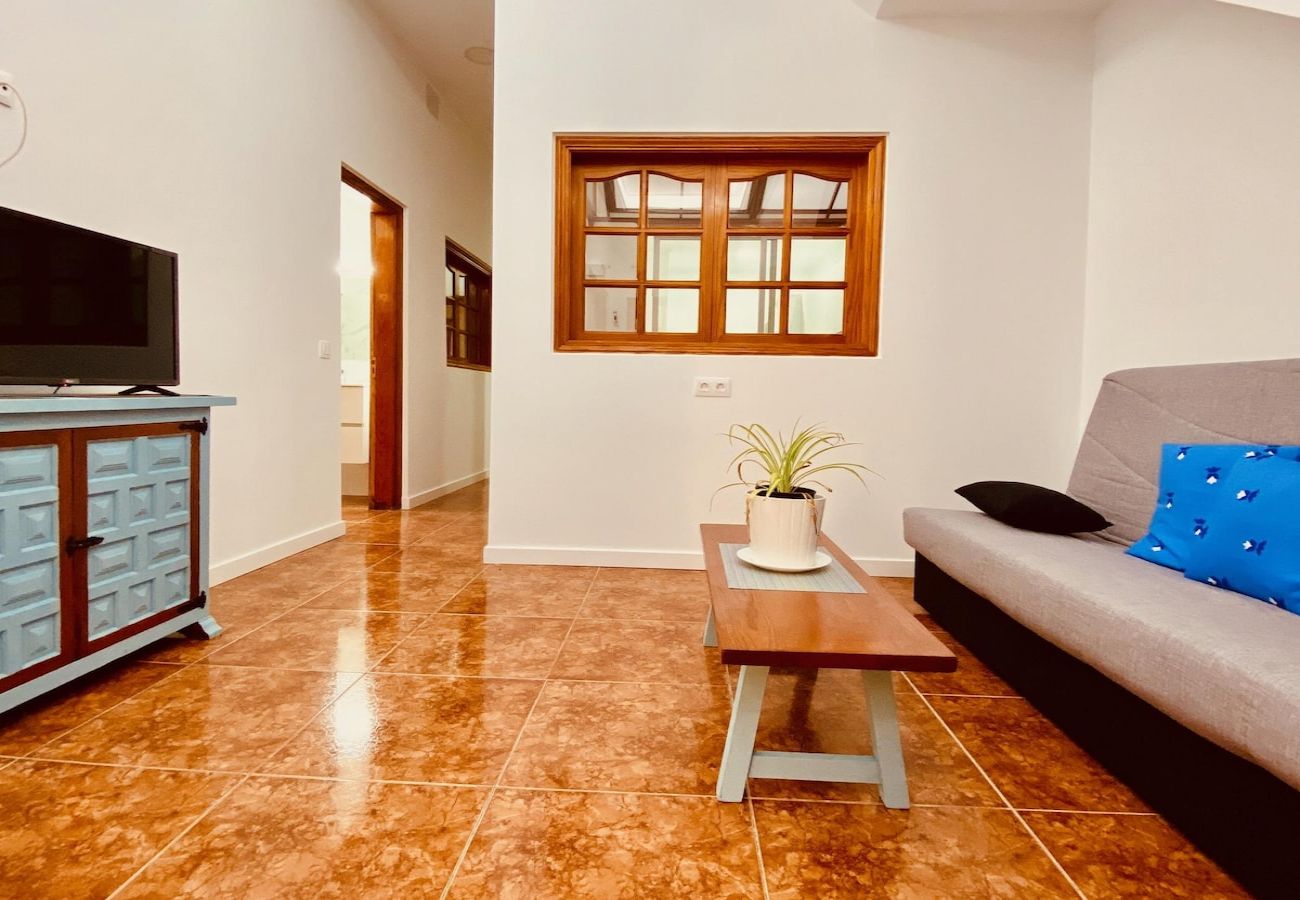 Apartamento en Las Palmas de Gran Canaria - Click&Guest · Casa Edison near Las Canteras Beach