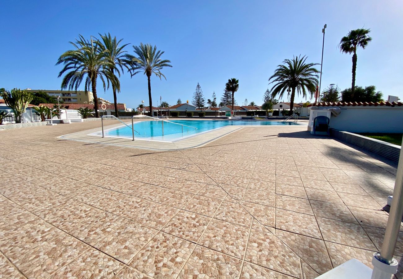 Apartamento en Maspalomas - Click&Guest · Casita Blanca near Yumbo