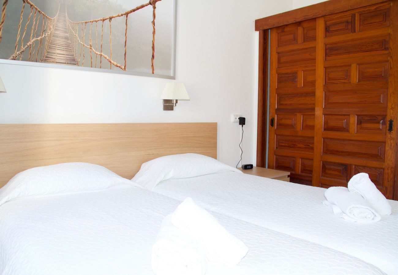 Apartamento en Maspalomas - Click&Guest · Casita Blanca near Yumbo