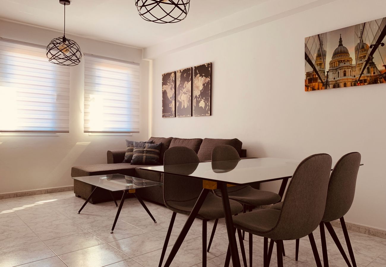 Apartamento en Santa Lucía de Tirajana - Click&Guest · A&F Comfort Modern House