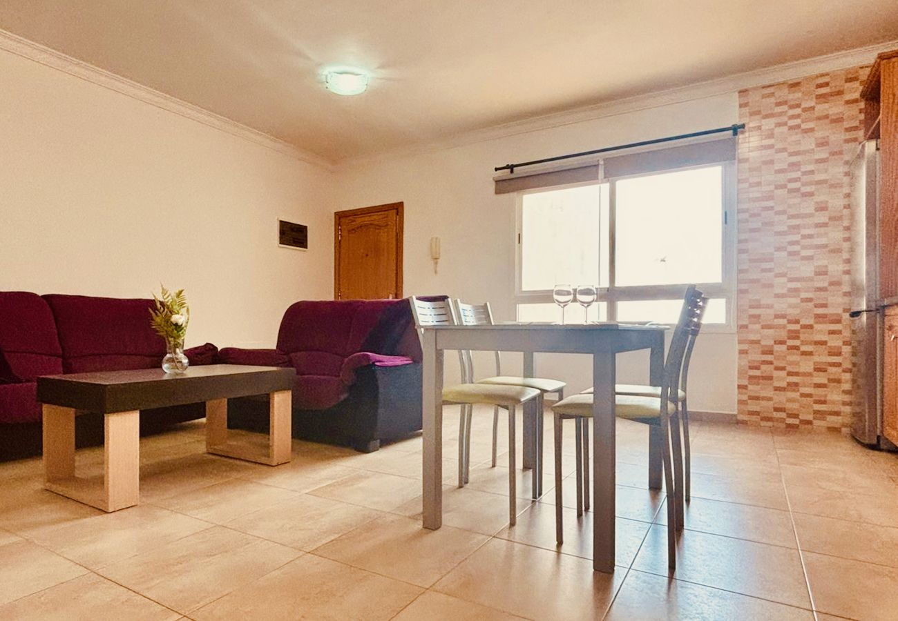 Apartamento en Vecindario - Click & Guest - Urban and Quiet House