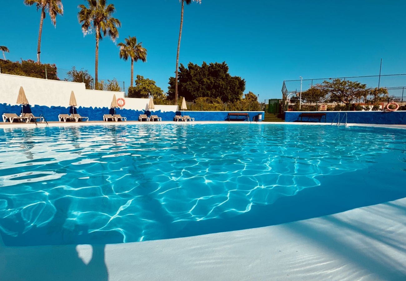 Apartamento en San Bartolomé de Tirajana - Click&Guest · Maspalomas Serenity Villa