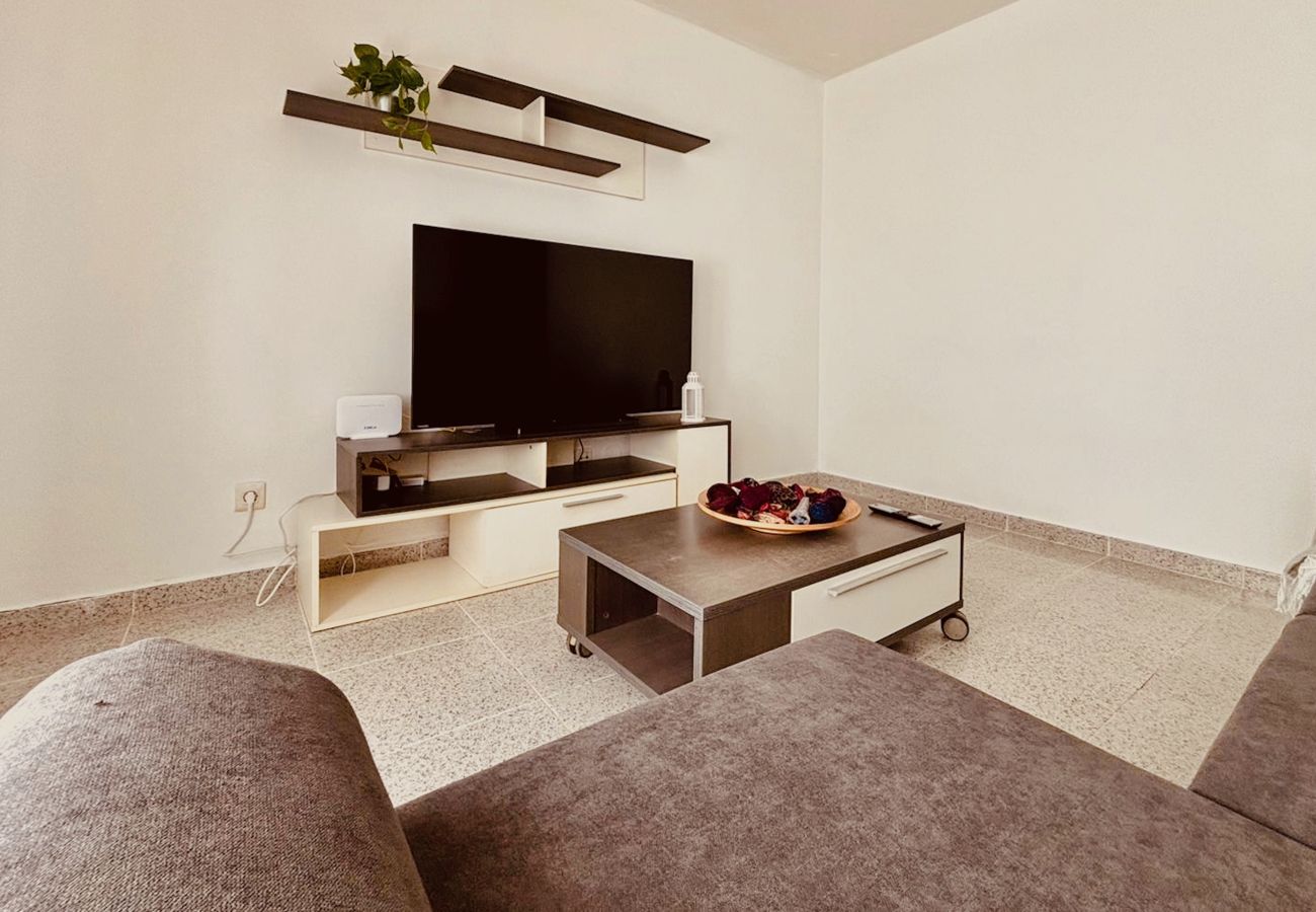 Apartamento en San Bartolomé de Tirajana - Click&Guest - Castillo Dream