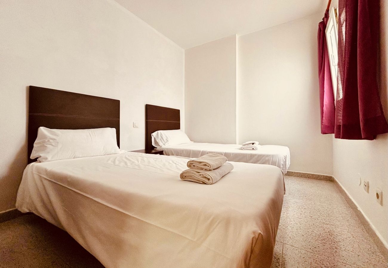 Apartamento en San Bartolomé de Tirajana - Click&Guest - Castillo Dream