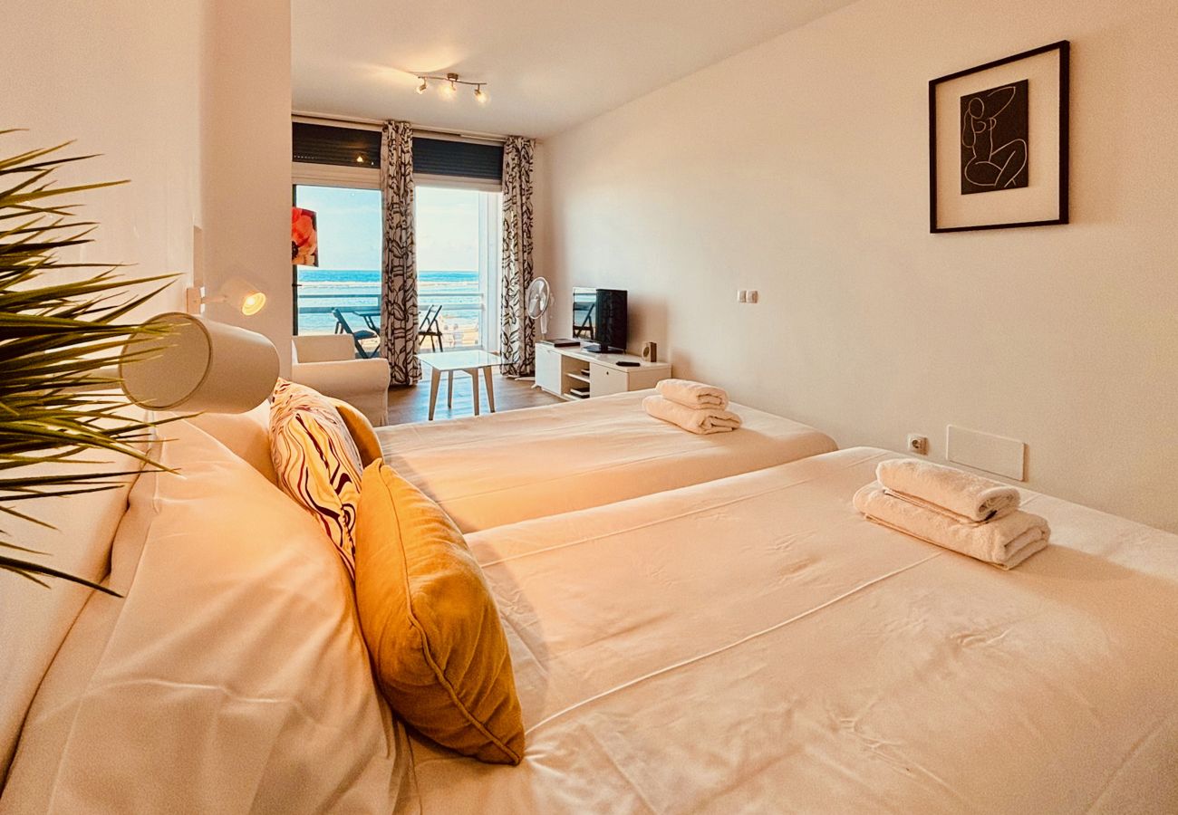 Apartamento en Las Palmas de Gran Canaria - Click&Guest - Oceanview Bliss in Gran Canaria