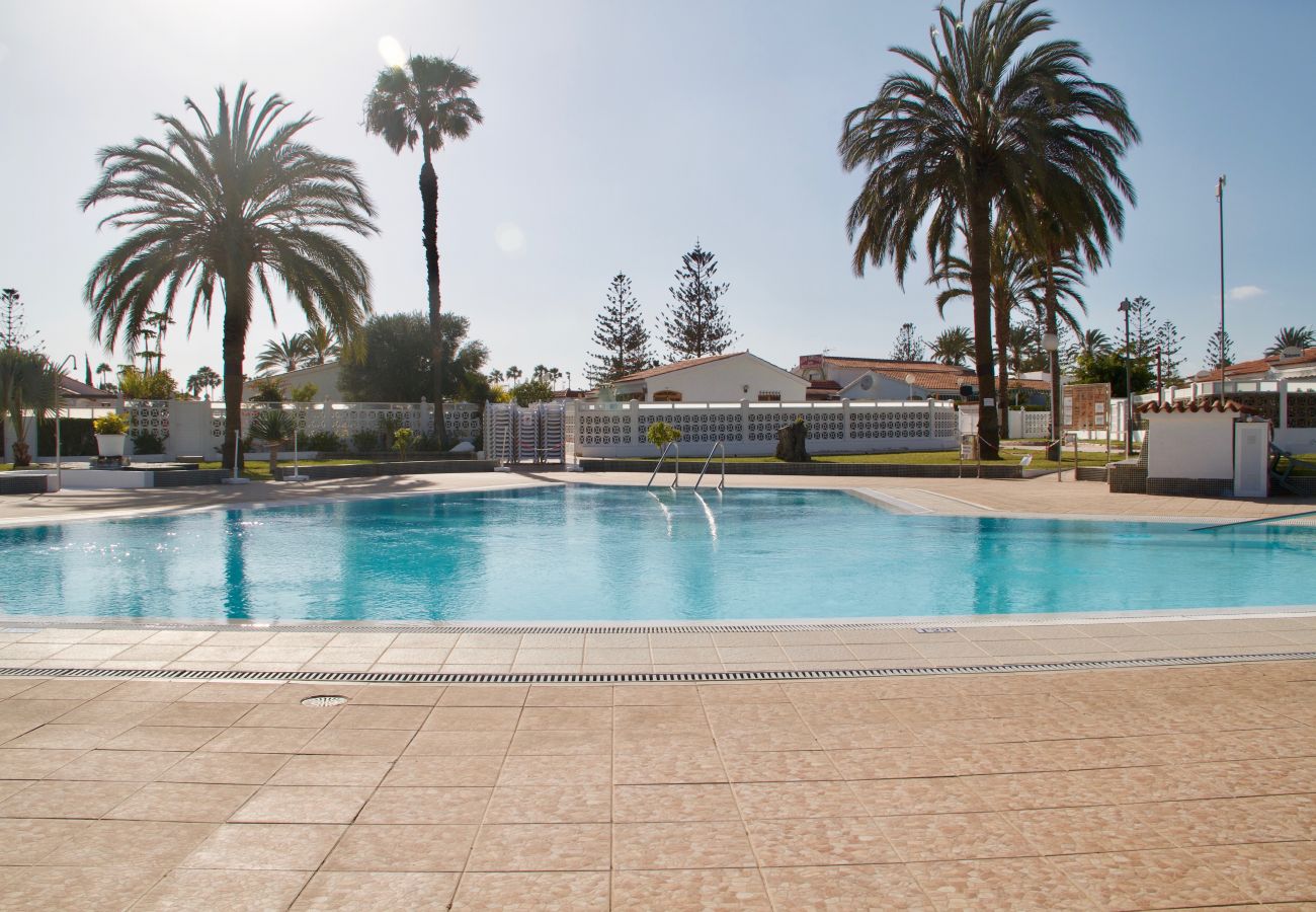 Apartment in Maspalomas - Click&Guest · Casita Blanca near Yumbo