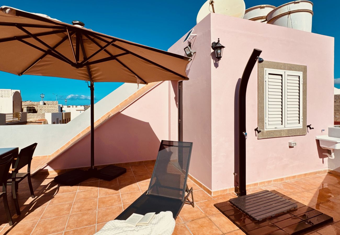 Maison à San Bartolomé de Tirajana - Click & Guest -Terrace with Sea and Mountain Views